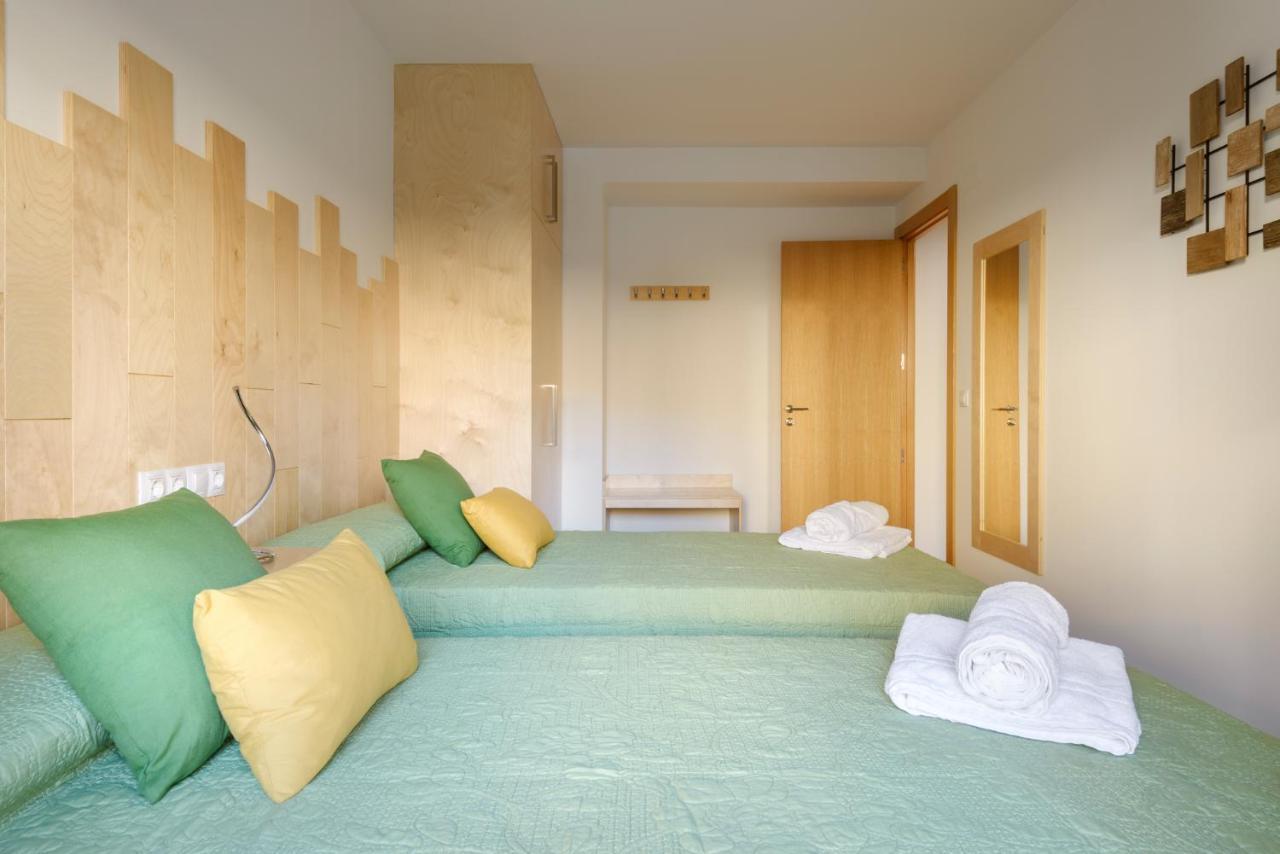 Apartmán Otal Urban De "Casa Otal" Jaca Exteriér fotografie